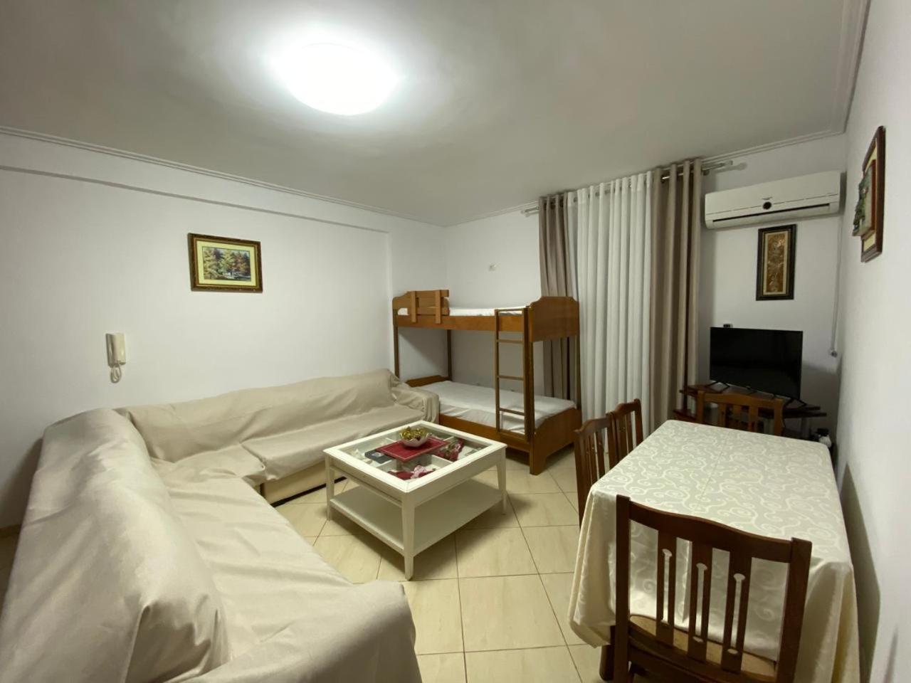 סרנדה Olive Tree Apartment מראה חיצוני תמונה
